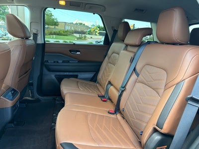 2024 Nissan Pathfinder Platinum CLEAN CARFAX