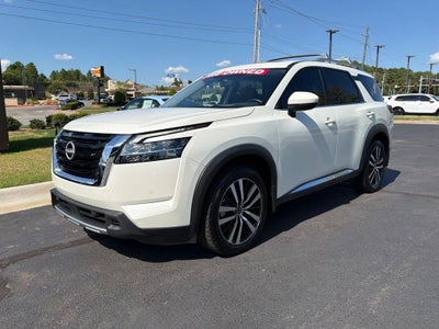 2024 Nissan Pathfinder Platinum CLEAN CARFAX