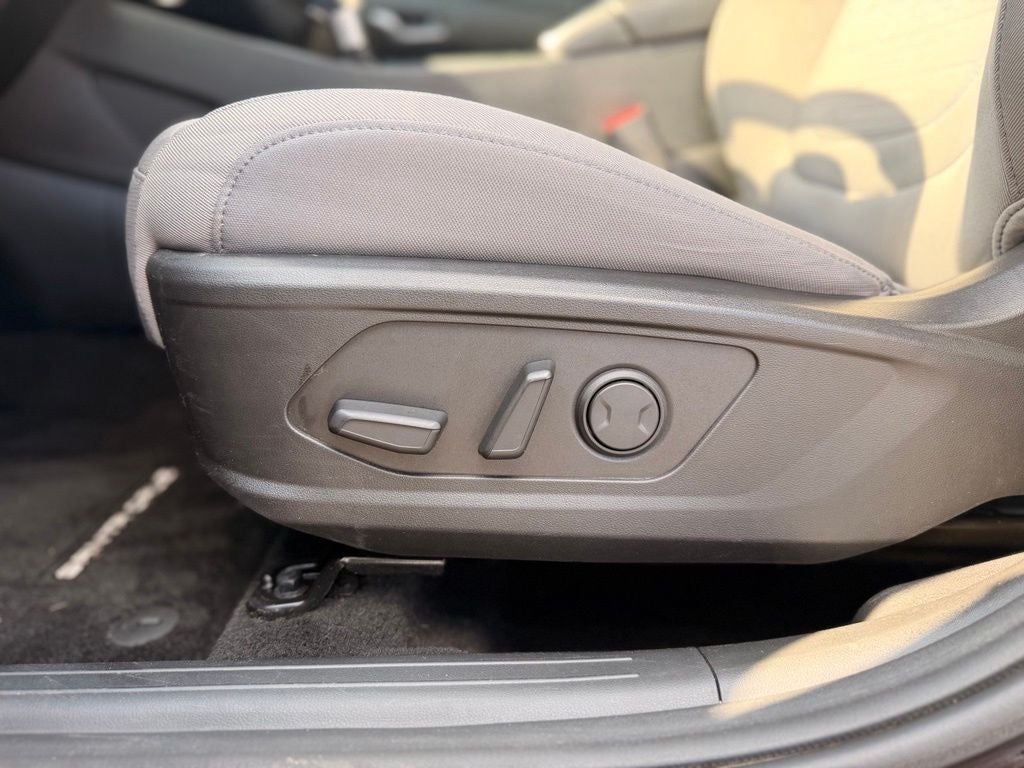 2023 Hyundai Santa Cruz SEL Premium