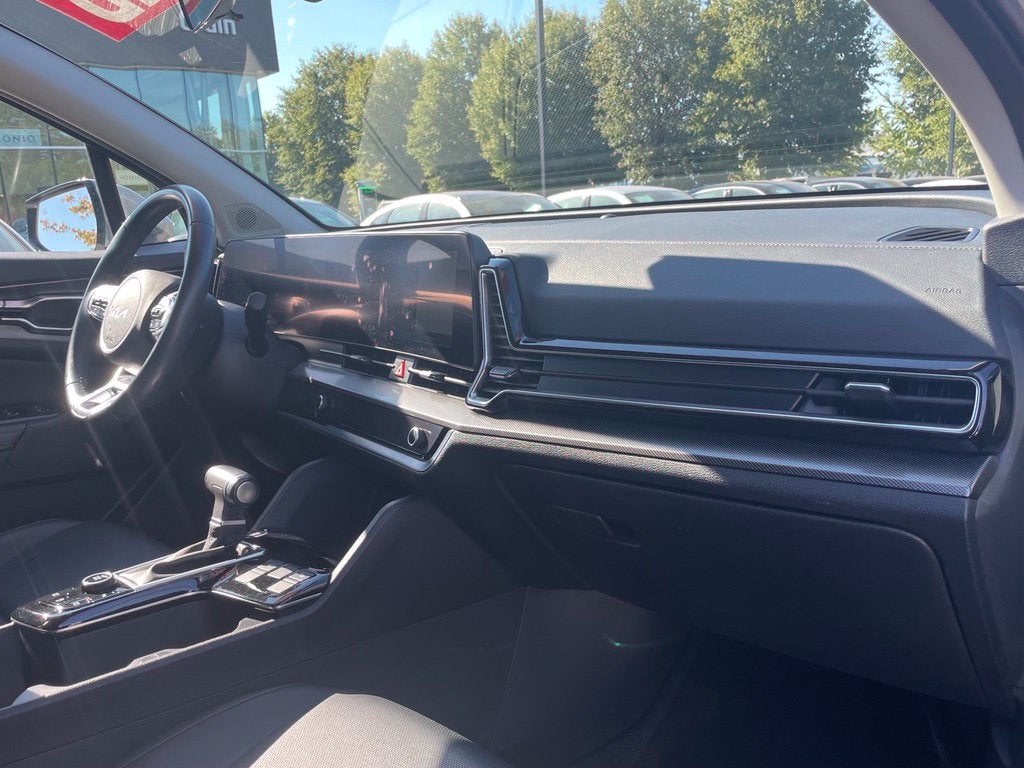 2025 Kia Sportage SX Pano Roof, Leather, One Owner