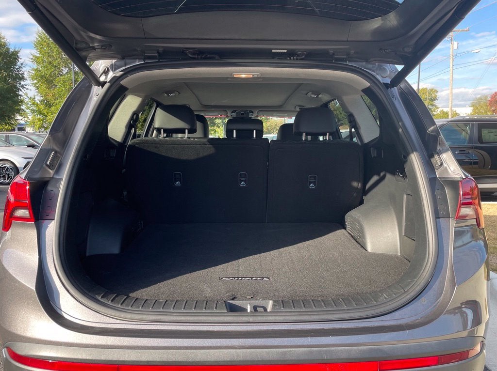 2022 Hyundai Santa Fe Hybrid Limited Pano Roof, Leather, One Owner