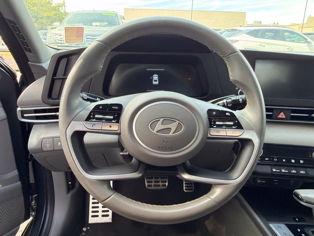 2025 Hyundai Elantra SEL Sport One Owner, Clean CarFax