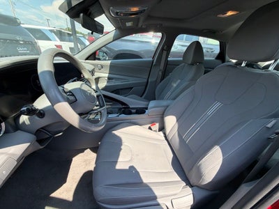 2025 Hyundai Elantra SEL Convenience CARFAX 1-Owner