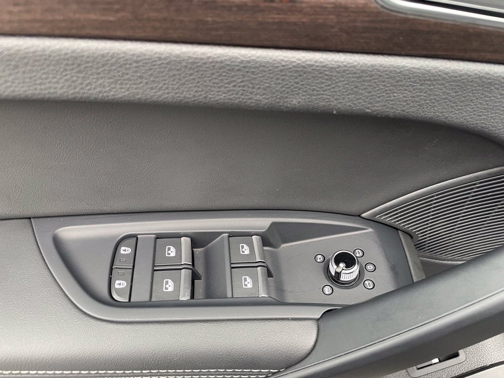 2024 Audi Q5 40 Premium Plus quattro