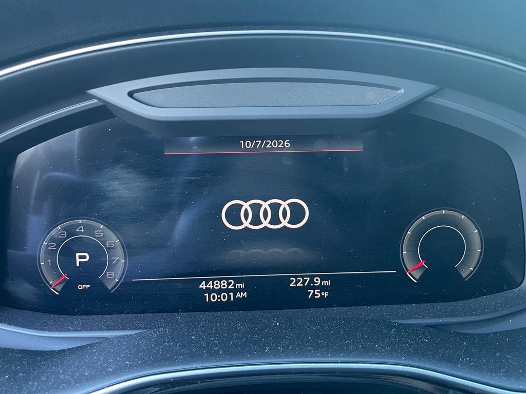 2023 Audi Q8 55 Premium Plus quattro, Pano Roof, Leather, Clean CarFax, One Own