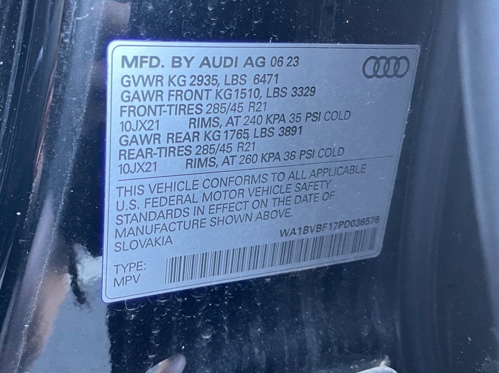 2023 Audi Q8 55 Premium Plus quattro, Pano Roof, Leather, Clean CarFax, One Own