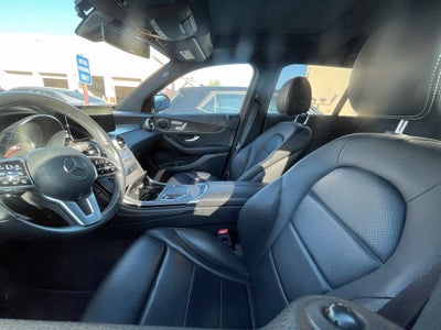 2020 Mercedes-Benz GLC GLC 300 Pano Roof, Leather, Low Miles, One Owner