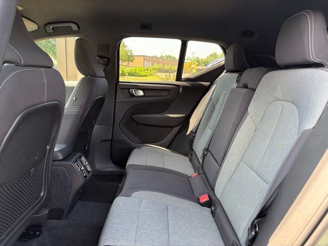 2024 Volvo XC40 B5 Core