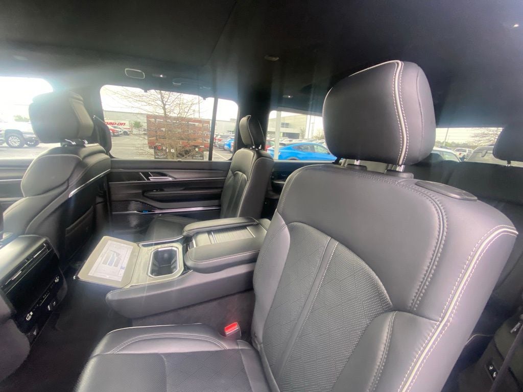 2024 Jeep Grand Wagoneer L Series II