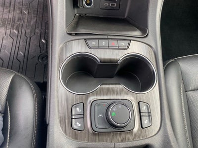 2022 GMC Acadia SLT