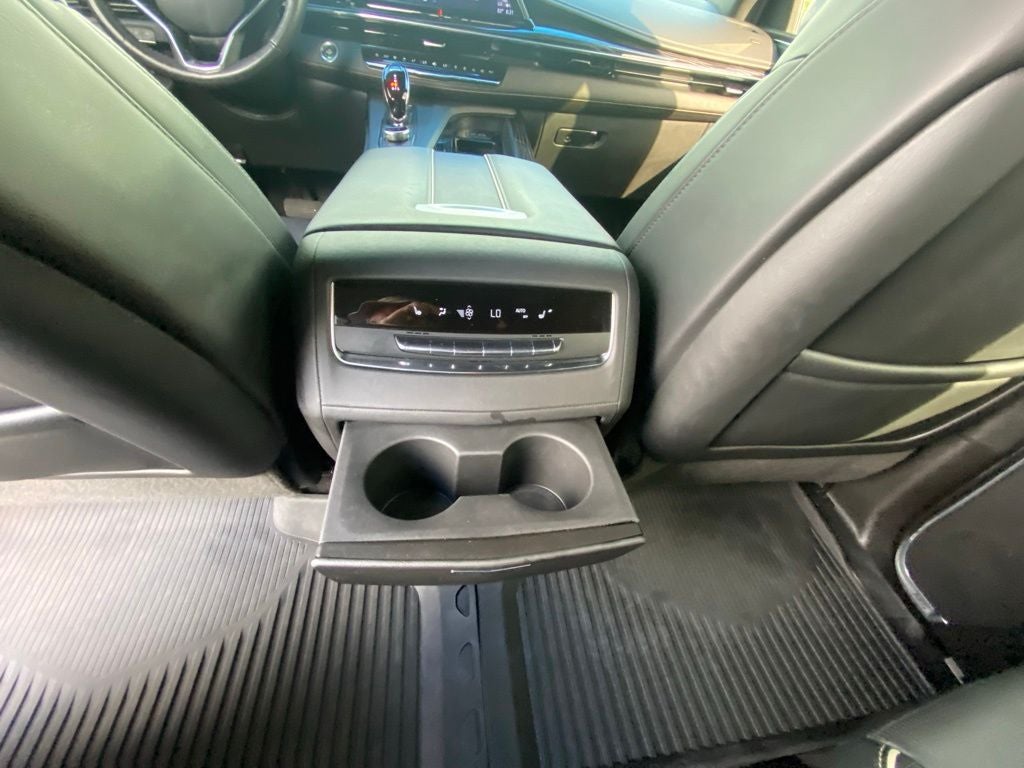 2023 Cadillac Escalade Sport