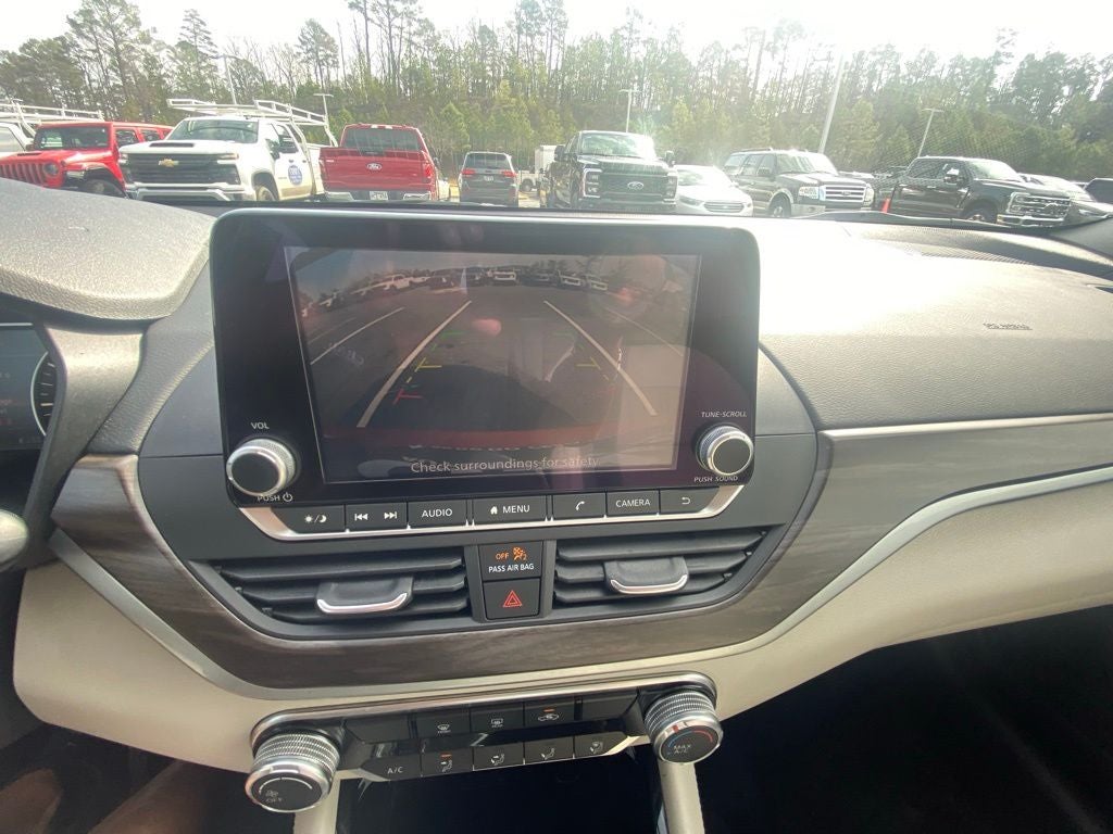 2023 Nissan Altima 2.5 SV