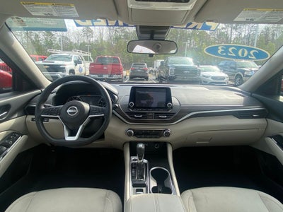 2023 Nissan Altima 2.5 SV