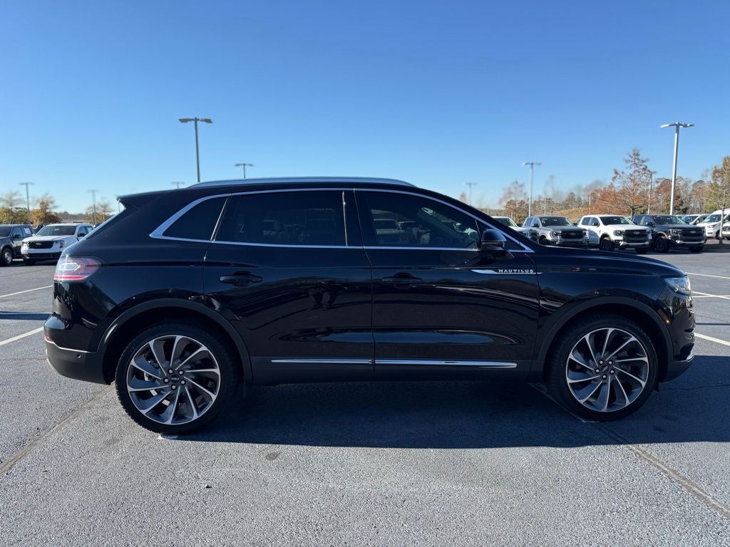 2021 Lincoln Nautilus Reserve