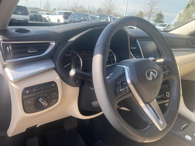 2021 INFINITI QX50 LUXE