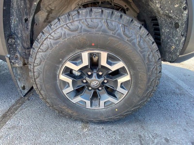 2022 Toyota Tacoma TRD Off-Road V6