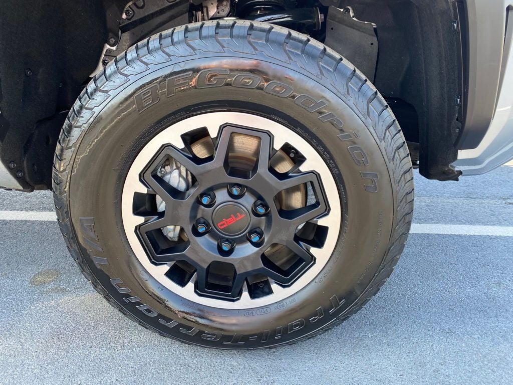 2024 Toyota Tacoma TRD Off-Road
