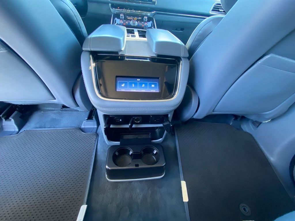 2022 Lincoln Navigator Black Label