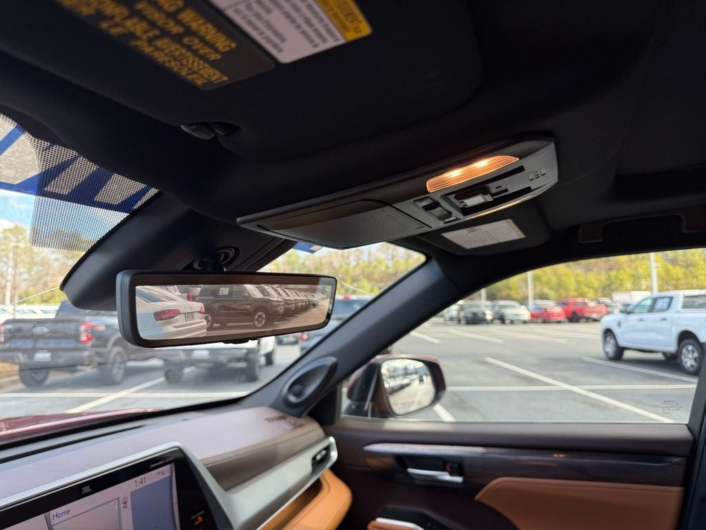 2021 Toyota Highlander Hybrid Platinum