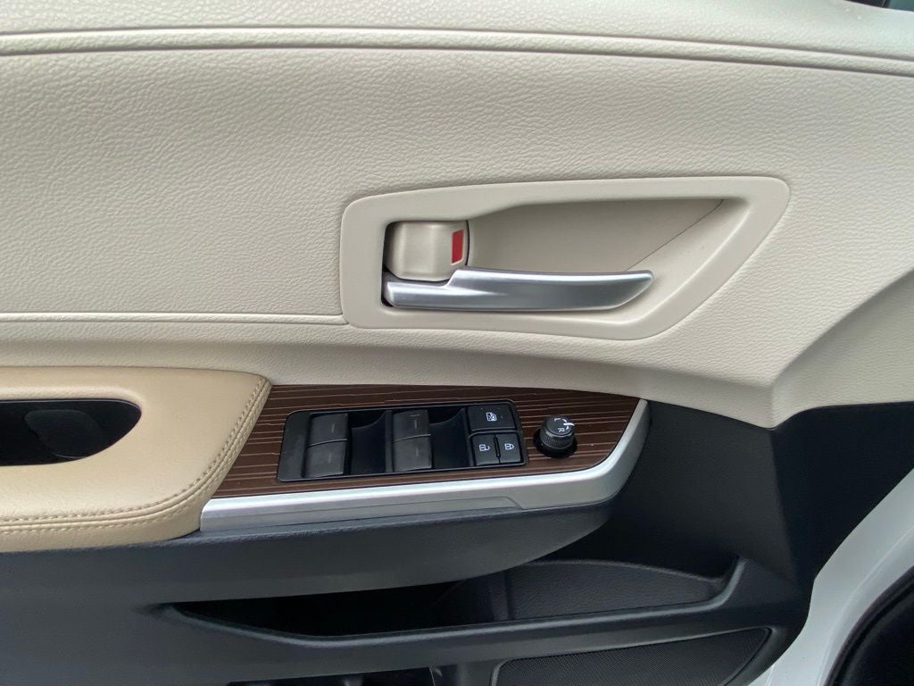 2021 Toyota Sienna XLE 8 Passenger