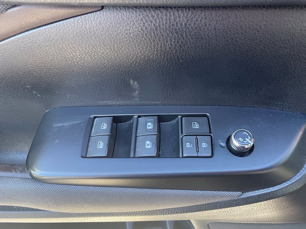 2016 Toyota Highlander LE V6