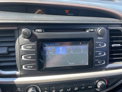 2016 Toyota Highlander LE V6