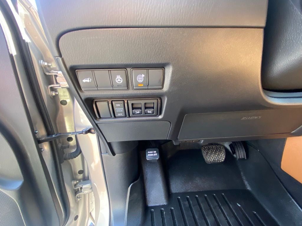 2024 INFINITI QX80 Sensory