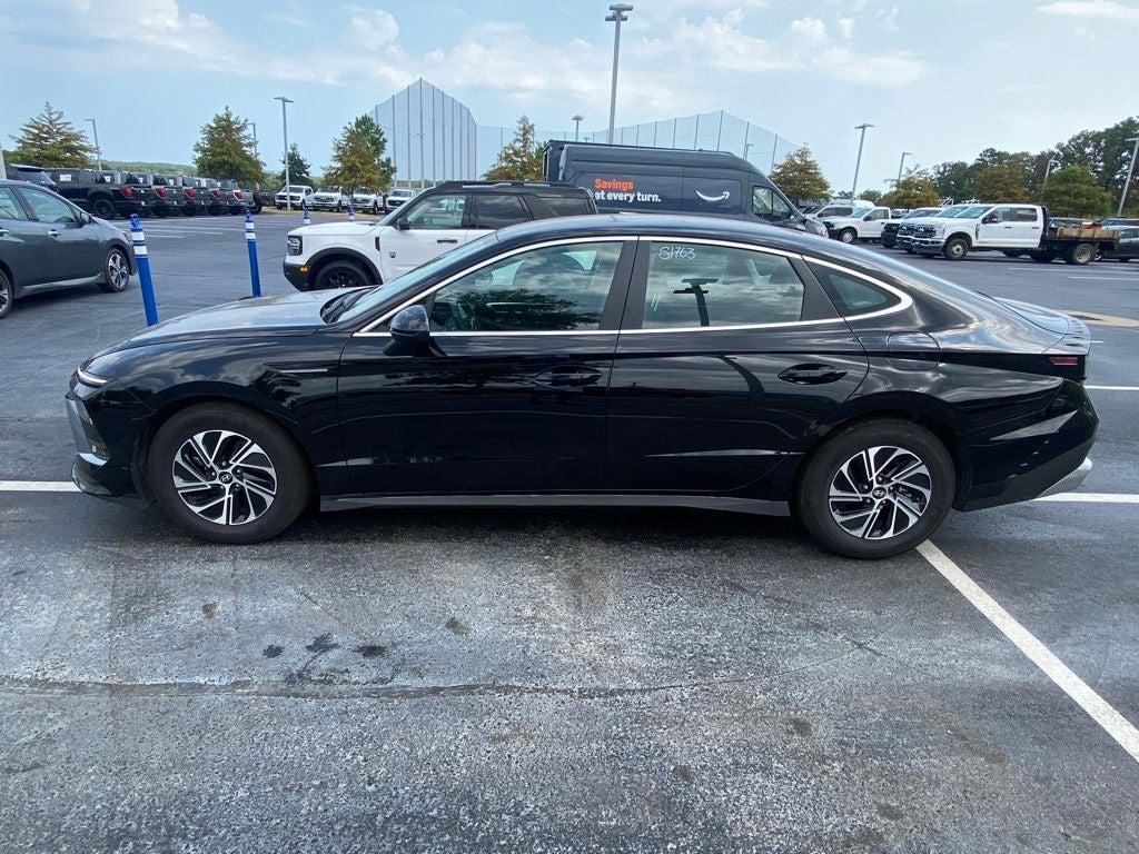 2026 Hyundai Sonata Hybrid Blue