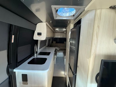 2023 Mercedes-Benz Airstream Cargo 170 WB High Roof