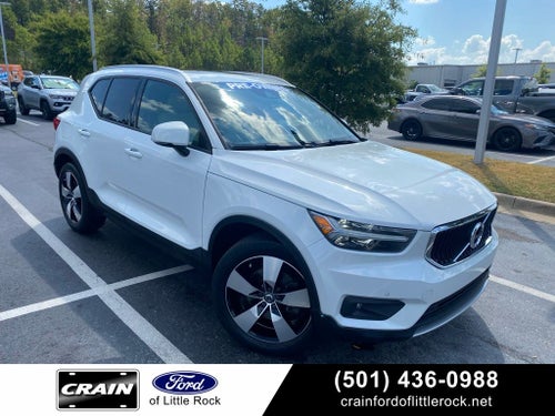 2021 Volvo XC40 Momentum