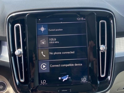 2021 Volvo XC40 Momentum