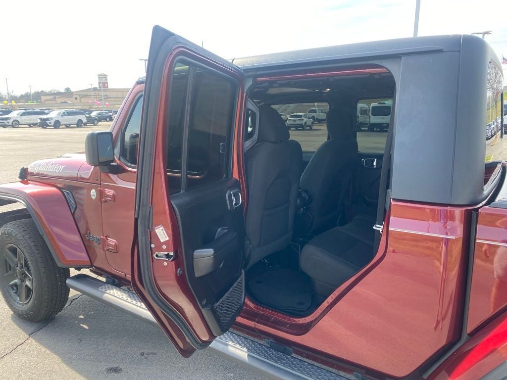 2021 Jeep Gladiator Sport