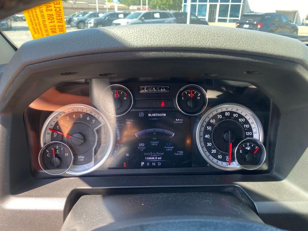 2014 RAM 1500 Big Horn - 4WD - LOW MILES - CLEAN CARFAX