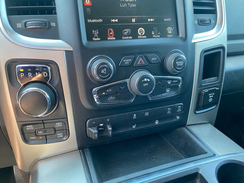 2014 RAM 1500 Big Horn - 4WD - LOW MILES - CLEAN CARFAX