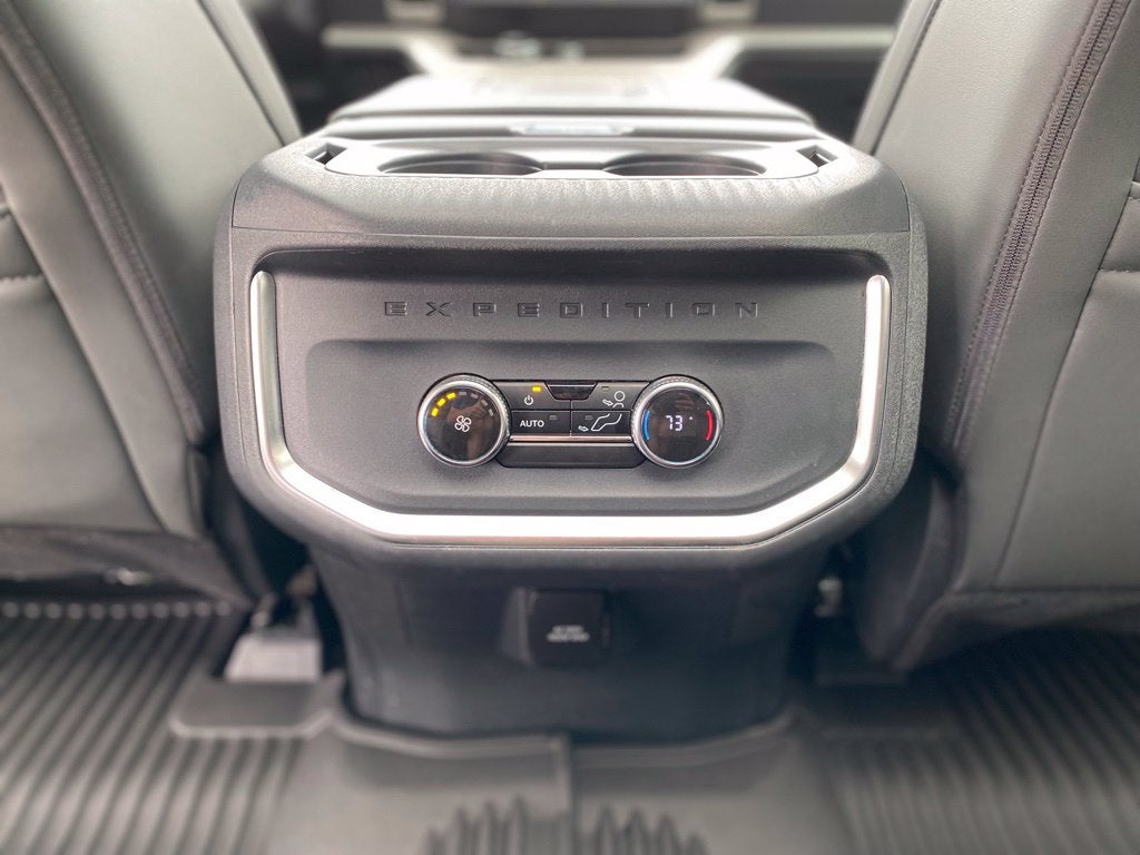 2025 Ford Expedition Active - 4WD - PANO ROOF