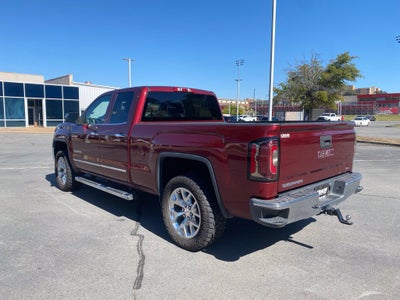 2017 GMC Sierra 1500 SLT - 4WD - 5.3L V8 - CLEAN CARFAX - LOW MILES