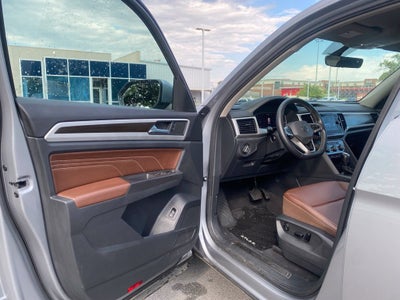 2023 Volkswagen Atlas 3.6L V6 SE w/Technology