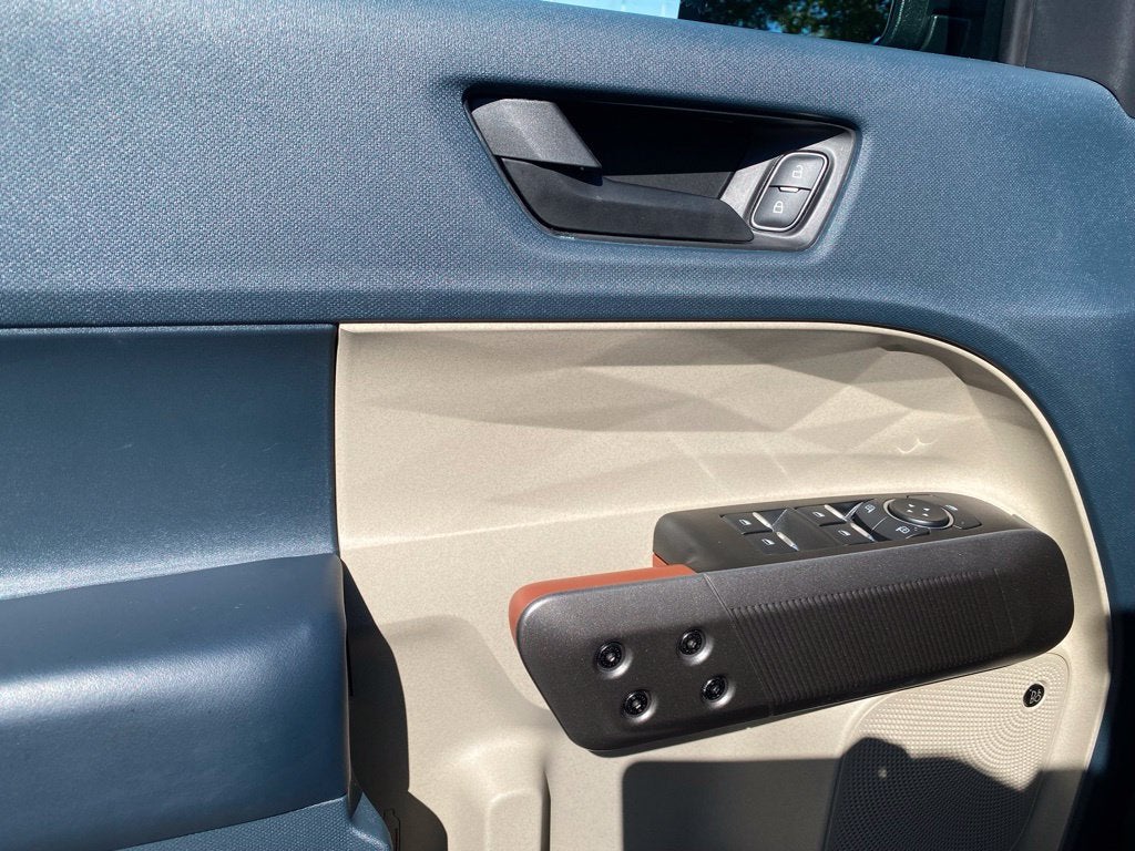 2025 Ford Maverick Lariat - AWD - BLACK PACKAGE - 2.5L HYBRID