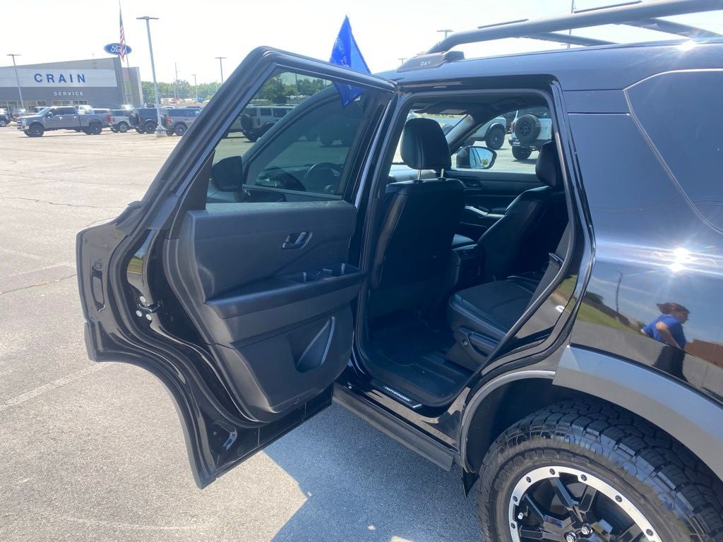 2025 Nissan Pathfinder Rock Creek