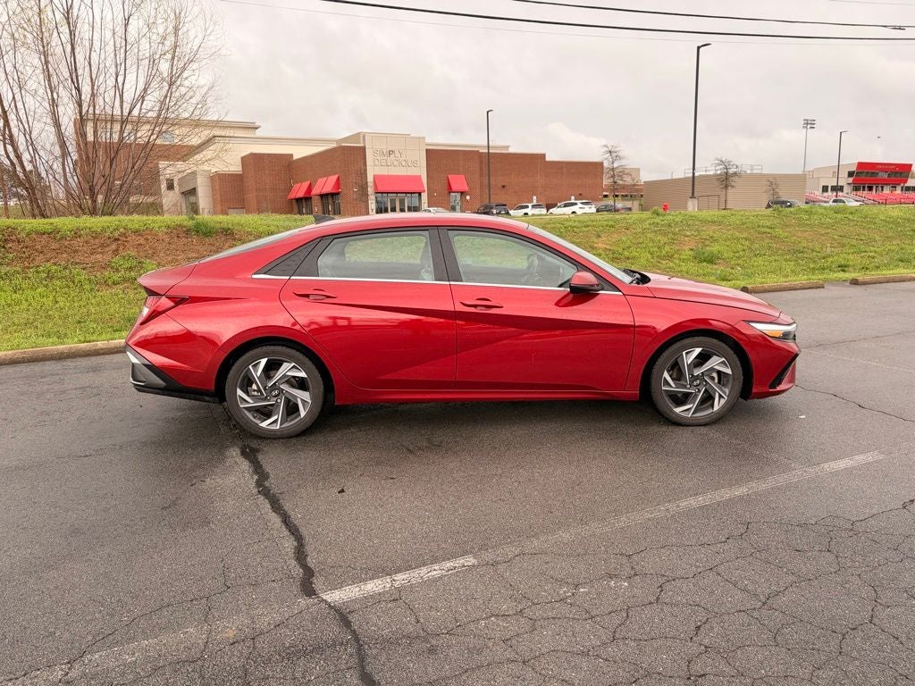 2025 Hyundai Elantra Limited