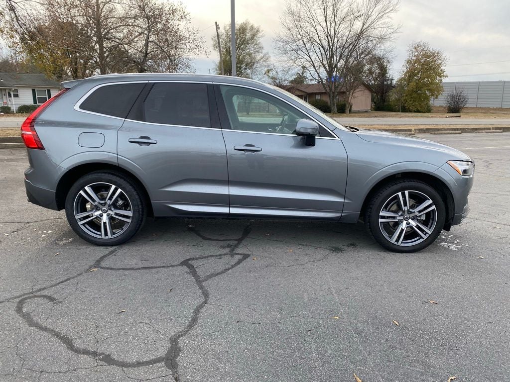 2021 Volvo XC60 T5 Momentum
