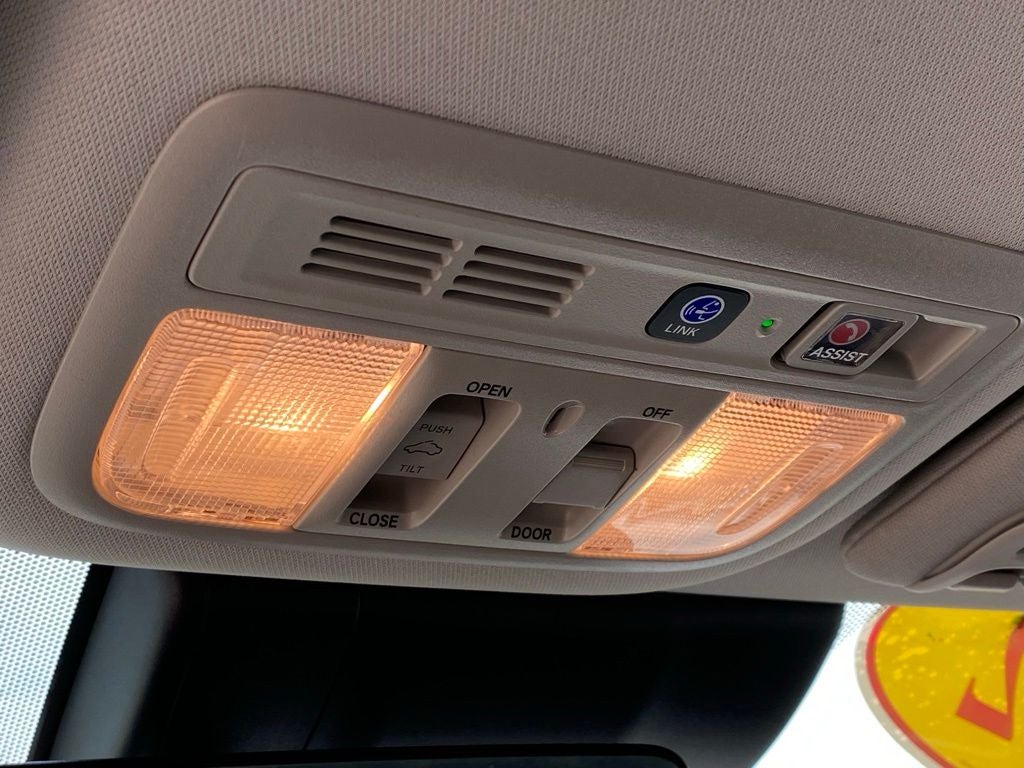 2022 Honda Insight Touring