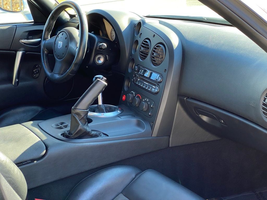 2003 Dodge Viper SRT10