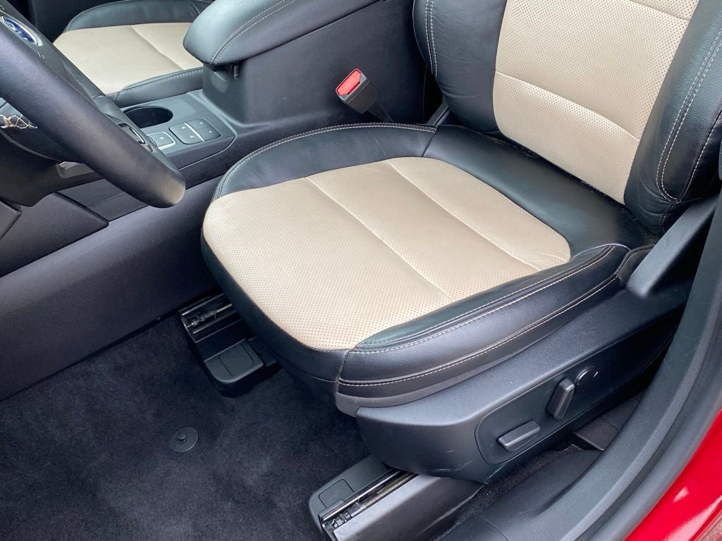 2021 Ford Escape Plug-In Hybrid Titanium