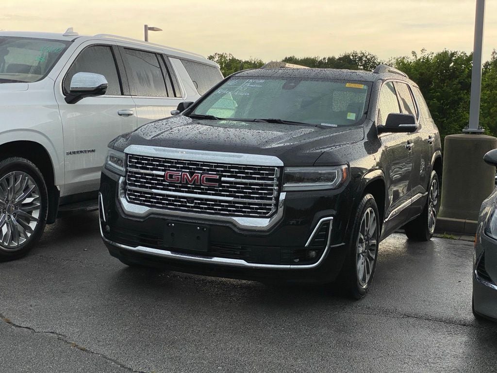 2023 GMC Acadia Denali