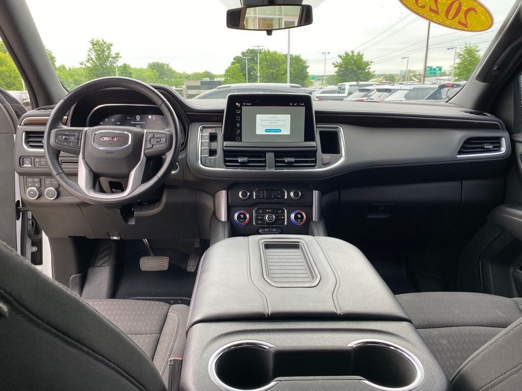 2023 GMC Yukon SLE
