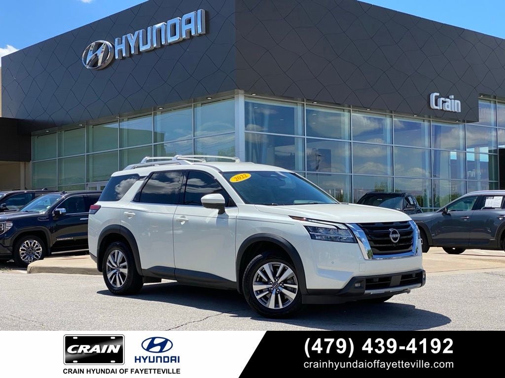 2022 Nissan Pathfinder SL