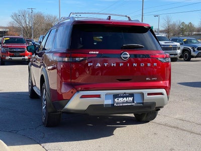 2024 Nissan Pathfinder SL