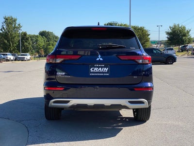 2024 Mitsubishi Outlander SE