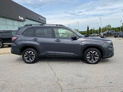 2025 Subaru Forester Premium